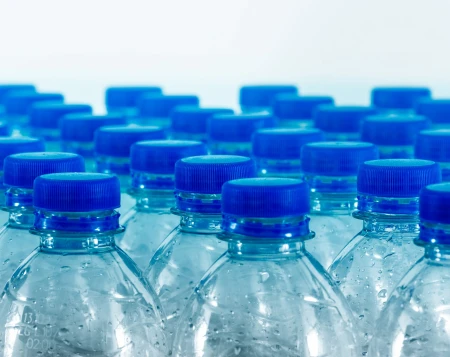 L’eau en bouteille plastique : un constat alarmant