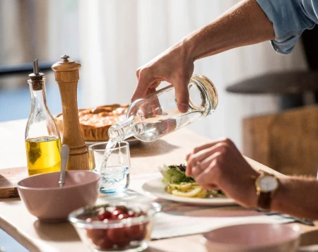 Quelles sont les alternatives aux bouteilles d’eau en plastique pour boire une eau de qualité  ?