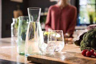 Filtre sous évier ou carafe filtrante : quelle solution est la plus hygiénique ?